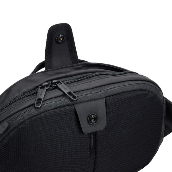 THULE TACT 5L Sac NOIRE TRAVEL bandouliere RFID