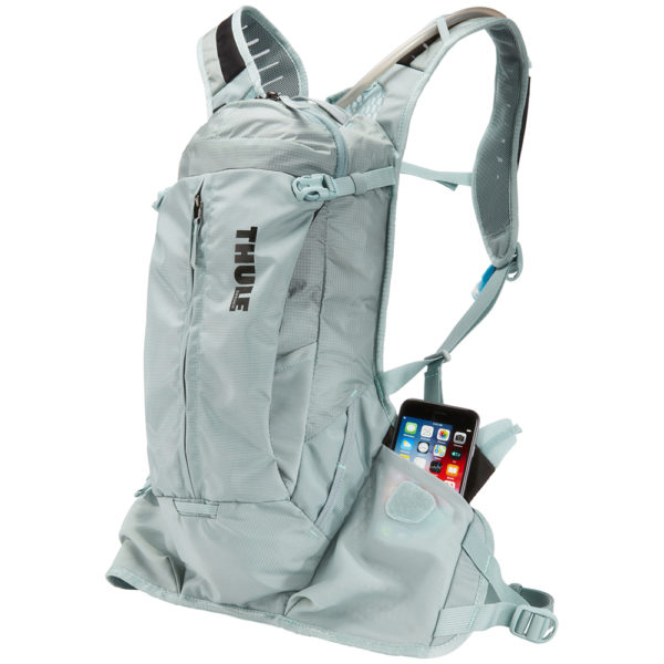 Thule Vital 8L est un sac à dos d'hydratation pour femme avec un réservoir Hydrapak de 2,5 L et un espace de chargement extensible conçu pour ranger tout le matériel nécessaire pour une journée sur les sentiers. vtt nouvelle caledonie Nouméa bike