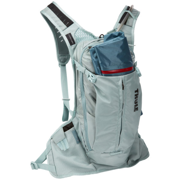 Thule Vital 8L est un sac à dos d'hydratation pour femme avec un réservoir Hydrapak de 2,5 L et un espace de chargement extensible conçu pour ranger tout le matériel nécessaire pour une journée sur les sentiers. vtt nouvelle caledonie Nouméa bike