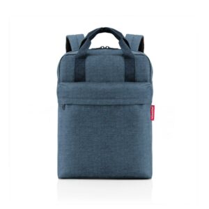 Deux en un. Sac à dos ou cabas ? Plus besoin de choisir ! Le allday backpack M est polyvalent. Sa forme, son style et sa taille en font le compagnon idéal au quotidien. Et il est parfait pour aller au bureau, à l’université ou à l’école puisqu’il dispose d’un compartiment rembourré pour l’ordinateur portable.