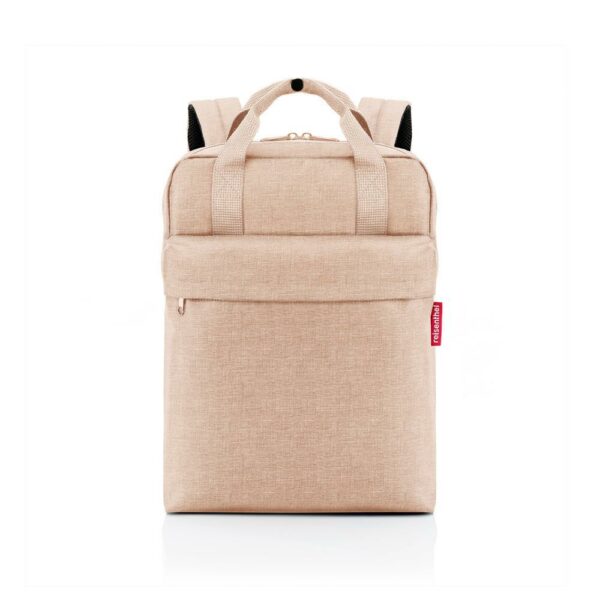 Le allday backpack M iso de reisenthel est un véritable tout-en-un : avec lui, vous disposez à la fois d’un sac à dos élégant et d’un sac isotherme ! L’isolant épais du comportement principal vous garantit une excellente isolation thermique. Ce compagnon véritablement flexible ravira tous ceux qui aiment savourer leurs en-cas et boissons bien frais au quotidien ou pendant leurs sorties. Parfait pour Nouméa, pour les ilots de Nouvelle calédonie.