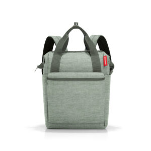 La mobilité en tout point ! L’allrounder R de reisenthel est l’accessoire idéal pour le travail et le temps libre. L’astucieux principe 2 en 1 (sac cabas pratique et sac à dos) séduit en voyage de même que sur le chemin de l’université ou du bureau.