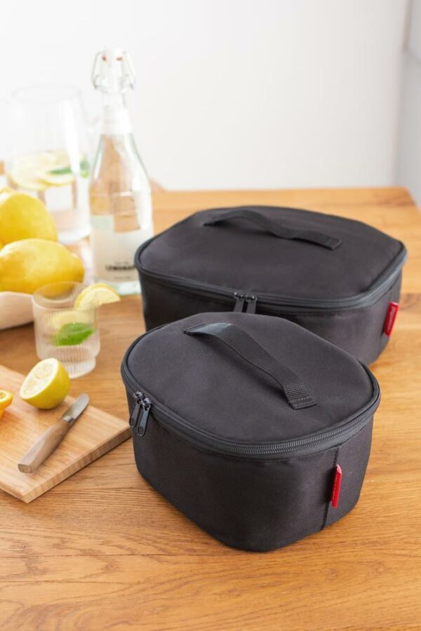 REISENTHEL Coolerbag M Pocket Black – Image 2