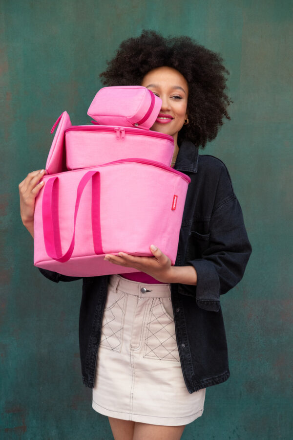 REISENTHEL Coolerbag S Pocket Twist Pink – Image 3