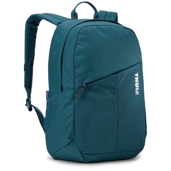 Conçu dans une matière recyclée respectueuse de l'environnement, ce sac à dos certifié bluesign® est parfait comme sac de cours. Poche rembourrée rehaussée pour ordinateur portable jusqu'au PC 14" ou MacBook® 16" pour le lycéee ou le collège a Nouméa