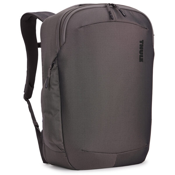 Bagage de cabine convertible 40 L Thule Subterra 2 est un élément indispensable de vos voyages. Combinant un design élégant à des fonctionnalités adaptables, il dispose notamment d'un attaché-case pour ordinateur amovible et d'un panneau séparateur rabattable.v