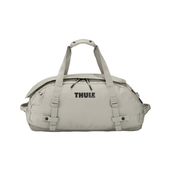 Thule Chasm est un sac fourre-tout résistant qui peut être déposé dans votre coffre ou galerie de tout, idéal pour les virées en voiture et les aventures en tout genre. Pratique pour les ilots en Nouvelle Calédonie.