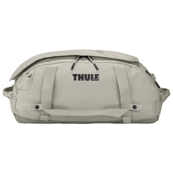 Thule Chasm est un sac fourre-tout résistant qui peut être déposé dans votre coffre ou galerie de tout, idéal pour les virées en voiture et les aventures en tout genre. Pratique pour les ilots en Nouvelle Calédonie.