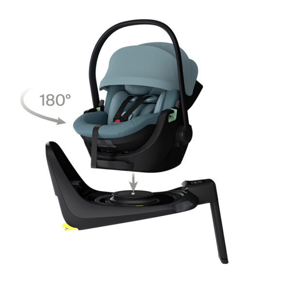 Conçu pour la sécurité, le siège auto bébé Thule Maple est équipé de notre célèbre Thule Impact Protection System, offrant une protection avancée et un confort douillet à votre bébé. L’installation sans effort depuis n’importe quel angle et sa rotation à 180 degrés assurent une commodité optimale. De plus, le siège auto bébé Thule Maple propose un mode ergonomique allongé, favorisant le bon développement de la colonne vertébrale des nouveau-nés, garantissant leur confort et leur bien-être dès le premier jour. VOTRE SIEGE AUTO à NOUMEA en Nouvelle calédonie