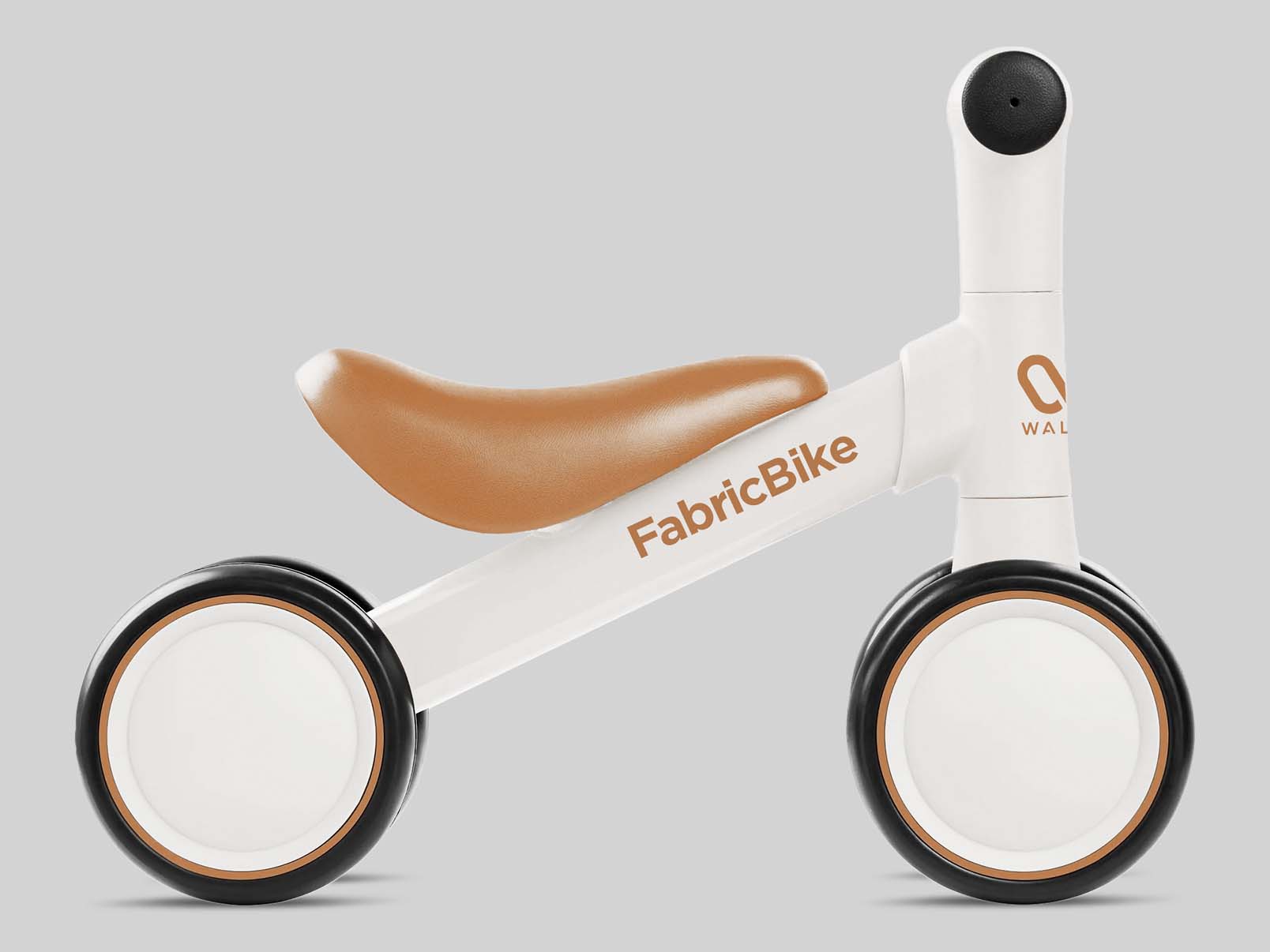 Le vélo sans pédale de FabricBike<br />
Découvrez le vélo sans pédale FabricBike MINI, conçu pour le plaisir et la sécurité, il est parfait pour que vos enfants apprennent à s'équilibrer et à coordonner leurs mouvements. Léger et résistant, il convient aux enfants de 2 à 5 ans. Sa structure ergonomique, son guidon et sa selle réglables lui assurent une grande longévité et ses roues surélevées lui permettent d'évoluer sur tous les types de terrain.